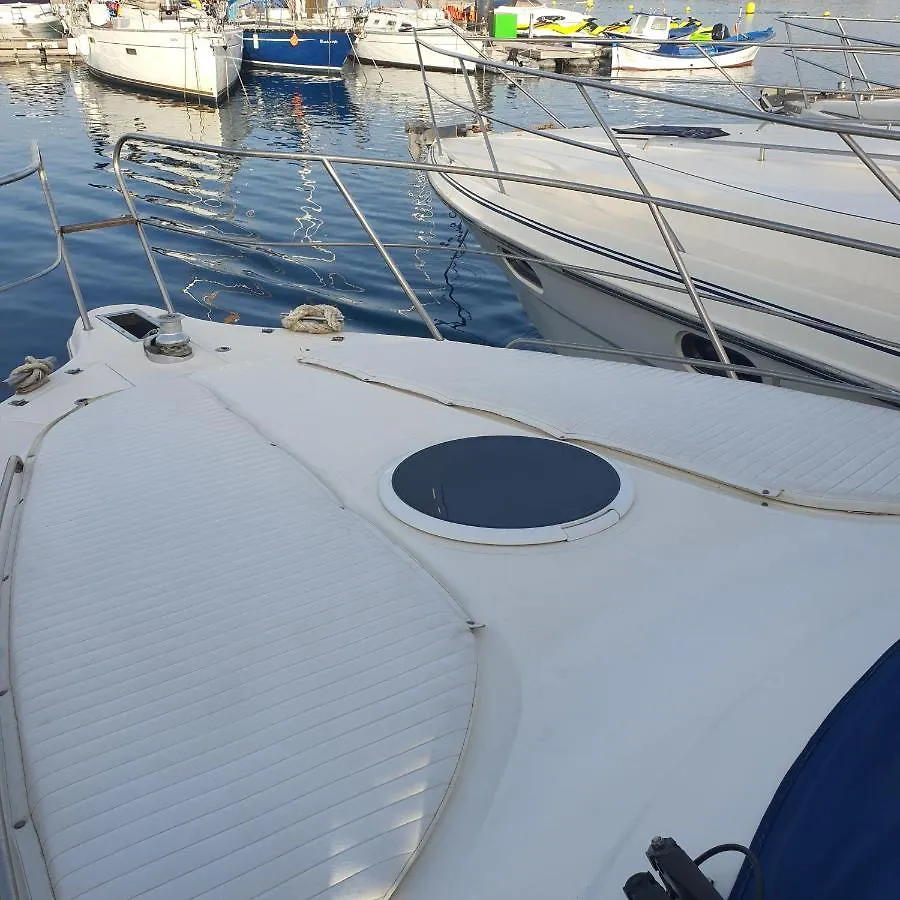 En Contact Avec La Mer Las Galletas Botel